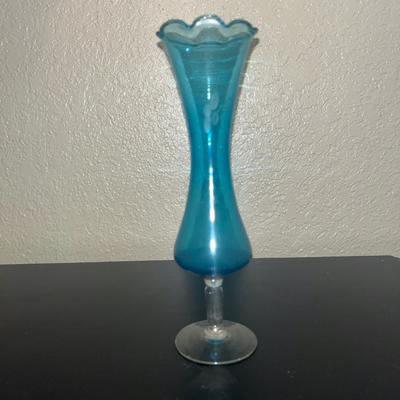 Vintage turquoise ruffled edge bud vase