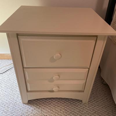 2 cream nightstands by Modern Furniture