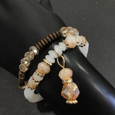 Beautiful crystal stretch bracelet