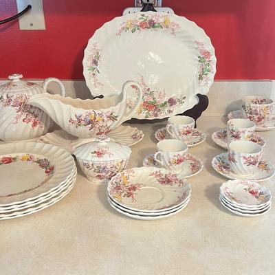 Copeland Spode Fairy Dell Dinnerware Tea Set - 26 Pieces