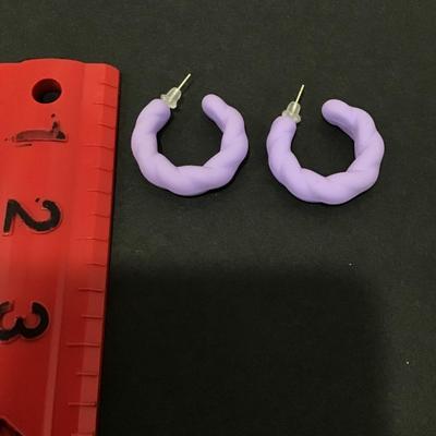 Cute pastel purple hoop chunky earrings