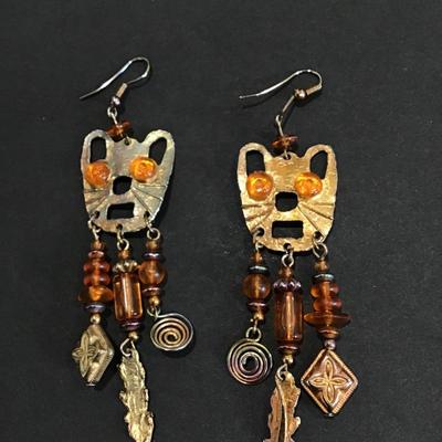 Cute vintage cat dangle earrings