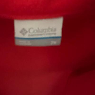 Women’s Coat Lot Size L-XXL + 2 Hats