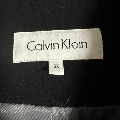 Women’s Coat Lot Size L-XXL + 2 Hats