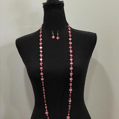 Beautiful pink Shell Necklace and earring set