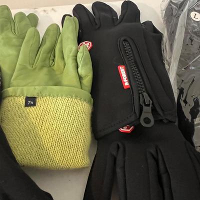 Women's Gloves Mittens Lot - Leather, NWT, Wool