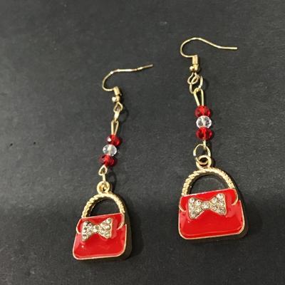 Cute, vintage enamel purse, dangle earrings