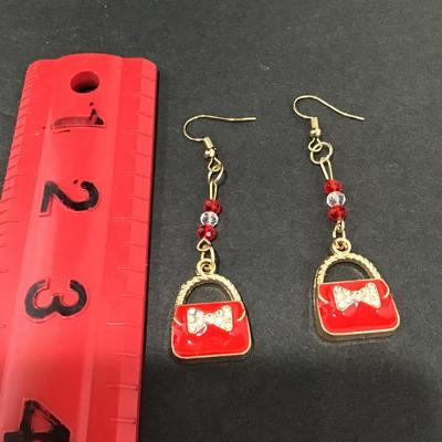 Cute, vintage enamel purse, dangle earrings