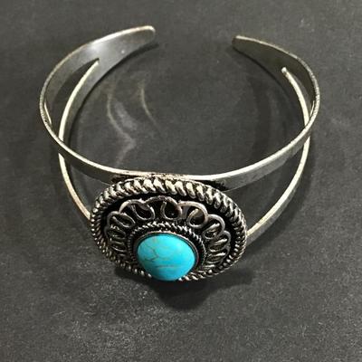 Boho style fashion cuff