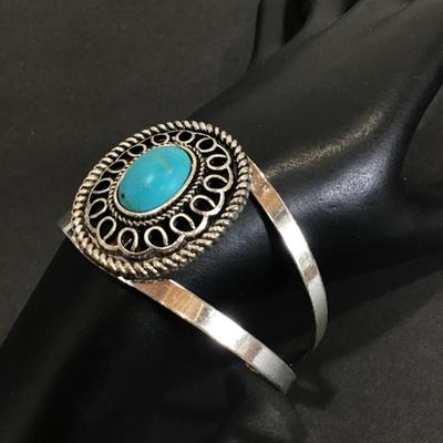 Boho style fashion cuff