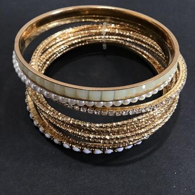Pretty gold toned bracelet set