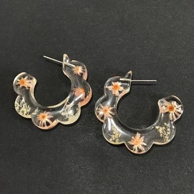Acrylic chunky flower hoop earrings