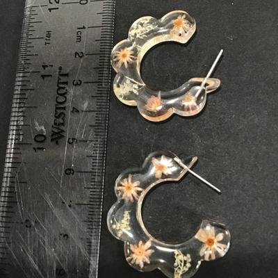Acrylic chunky flower hoop earrings