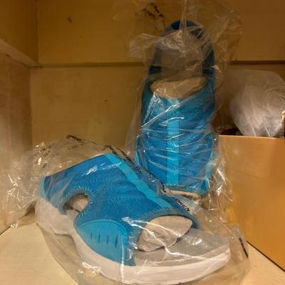 6 Pairs New Women's Shoes Size 9