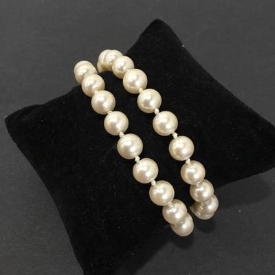 Beautiful very nice faux pearl beaded vintage bracelet