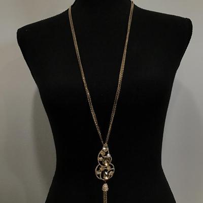 Beautiful gold toned statement necklace
