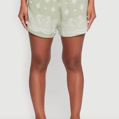 XL Two Piece Set Crepe Knit Bandana Print Shirt/Shorts - Sage