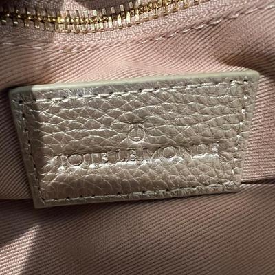 NWOT Luxury Designer Tote Le Monde London Bucket Leather Purse Shoulder Bag