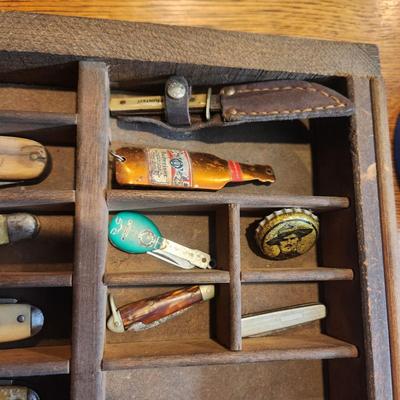 Lot Pocket Knives Bottle Can Openers in Shadow Box Printers Tray Coca-Cola, 7up, Buck , Swiss Army, Rheingold, Pabst, Falls City Beer
