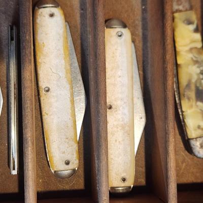Lot Pocket Knives Bottle Can Openers in Shadow Box Printers Tray Coca-Cola, 7up, Buck , Swiss Army, Rheingold, Pabst, Falls City Beer