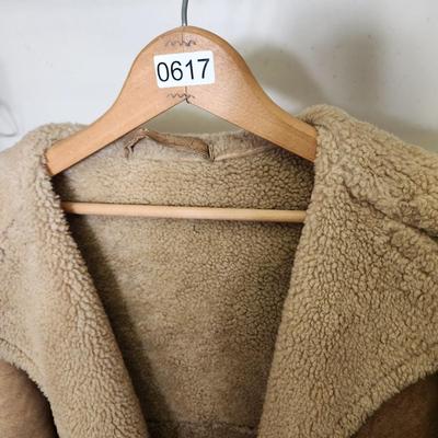Womans Shearling Coat Featherweight Californian Spring Lamb size 10