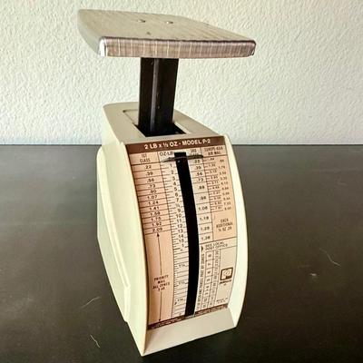 Sale Photo Thumbnail #551: 2-pound capacity, approx. 6" tall Good working con edition.