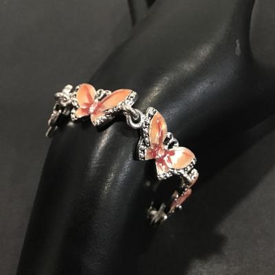 Cute vintage silver toned butterfly enameled bracelet