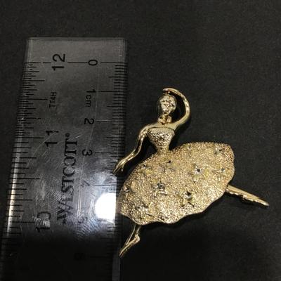 Vintage gold tone Ballerina brooch