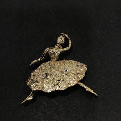 Vintage gold tone Ballerina brooch