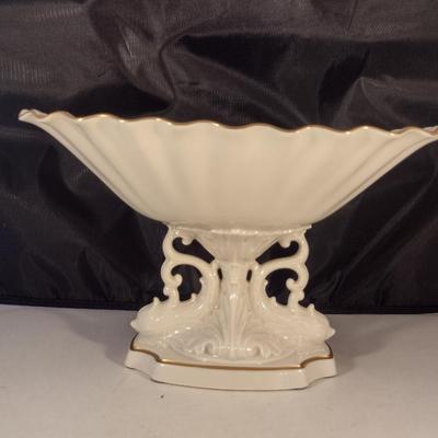 Lenox (USA) Dolphin Theme Pedestal Centerpiece Bowl- Approx 7" Tall
