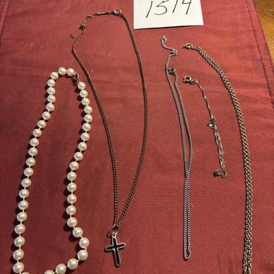 Necklace Lot