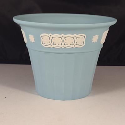 Wedgwood Jasperware Cachepot Jardiniere Planter- Approx 4 1/4" Tall, 5 1/2" in Diameter
