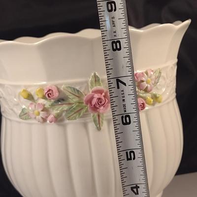 Belleek Irish Porcelain Tree of Life Cache Pot- Annual Piece 2003- Approx 8 1/4" Tall. 8 1/4" in Diameter