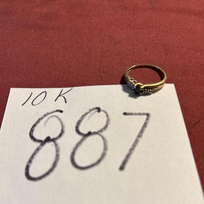 10 KT Gold Ring