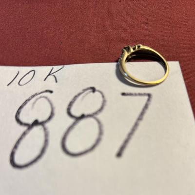 10 KT Gold Ring