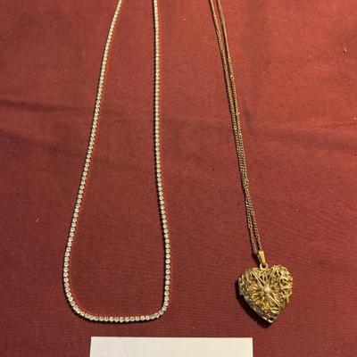Necklace Lot