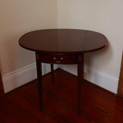 Hickory Chair Company Drop Leaf Side Table