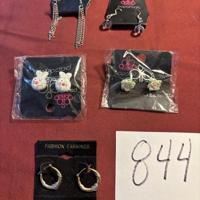 Earring Lot