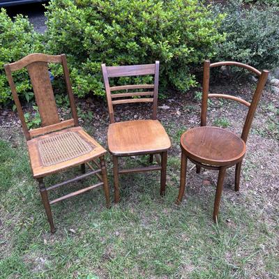 LOT 72: Vintage Chairs