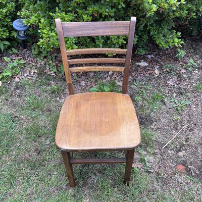 LOT 72: Vintage Chairs