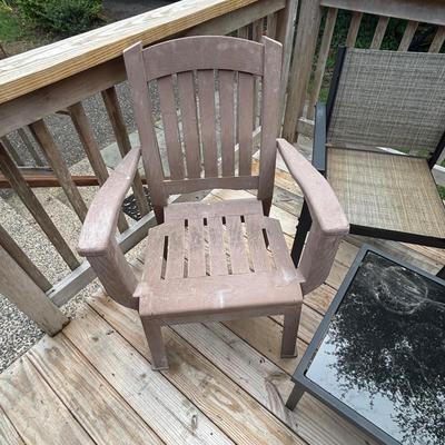 LOT 73: Outdoor/Patio Furniture