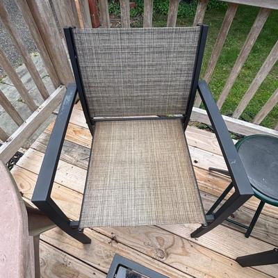 LOT 73: Outdoor/Patio Furniture