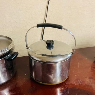 LOT 95: Collection of Stainless Steel Cookware including a Farberware Electric Skillet, Pots, Pans and Colander/Strainers