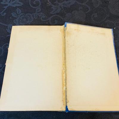 LOT 102: Collection of Four (4) Antique Roycroft Magazines. Roycrofts Pamphlets, Two Vintage Books Beacon Lights of History by John...