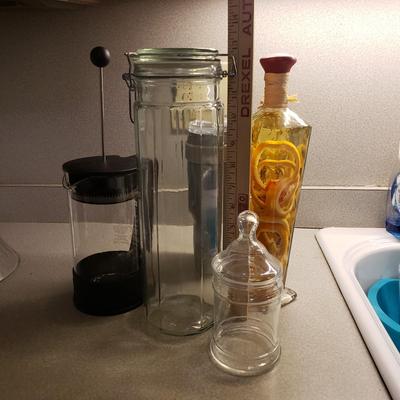 LOT 109: Kitchen Accessories; Bodum French Press, Toaster, and More