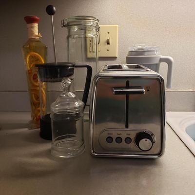 LOT 109: Kitchen Accessories; Bodum French Press, Toaster, and More