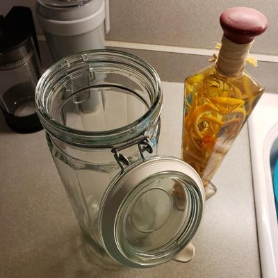 LOT 109: Kitchen Accessories; Bodum French Press, Toaster, and More