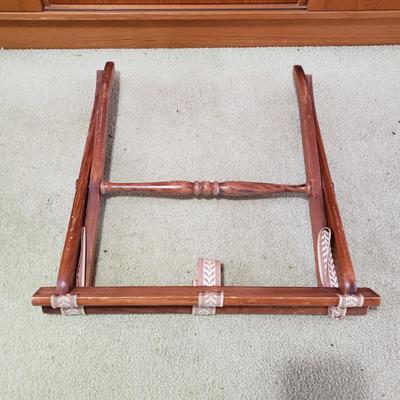 LOT 122: Antique Primitive Clothesline Winder/Holder, Vintage Luggage Rack & Wooden Shoe Stretchers
