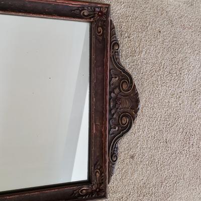 LOT 123: Vintage Mezzo Print of The Last Supper along with a Vintage Mirror
