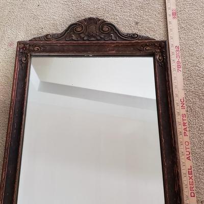 LOT 123: Vintage Mezzo Print of The Last Supper along with a Vintage Mirror